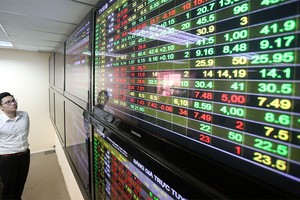 Tháng Ngâu, chứng khoán sẽ tăng trong nghi ngờ