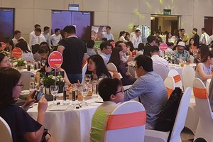 Sau nửa đầu năm trầm lắng, thị trường chung cư Hà Nội bắt đầu sôi động với những đợt mở bán liên tiếp của các chủ đầu tư kể từ tháng 6/2018.