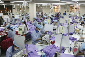 Năm 2017, xuất khẩu hàng may mặc đạt 24,7 tỷ USD, nhưng DN trong nước bỏ ra 11,4 tỷ USD nhập khẩu riêng vải.