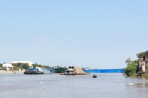 Kênh Chợ Gạo, đoạn qua Tiền Giang.