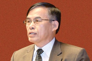 Ông Phùng Văn Hùng, Thường trực Ủy ban Kinh tế của Quốc hội