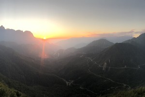 Đuổi nắng chiều trên đỉnh Ô Quy Hồ