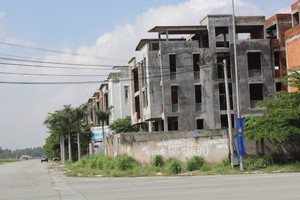 Dự án Khu đô thị Thạnh Mỹ Lợi (quận 2, TP.HCM) dù đã phát triển hơn 10 năm, nhưng vẫn gần như hoang vắng. Ảnh: Gia Huy