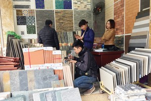 Gạch lát thích hợp với những khu vực có đông người qua lại như khách sạn, bảo tàng, khu công cộng