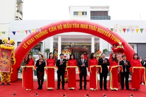 Nhà đầu tư vừa khai trương căn hộ mẫu của tòa nhà Thái Nguyên  Tower tại 1 đường Nha Trang, phường Trưng Vương (TP Thái Nguyên)...(Ảnh: Trường Sơn)