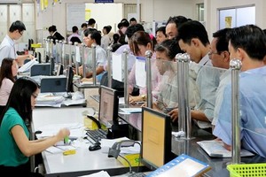 Cờ cải cách trao tay thủ lĩnh ngành, địa phương