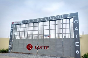 Trung tâm Thương mại Lotte Mall sẽ được tái khởi động. Ảnh: Đức Thanh