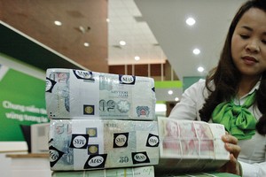 Tết Kỷ Hợi, mỗi nhân sự VCB được nhận ít nhất 5 tháng lương