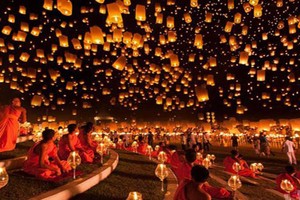 Rằm tháng Giêng là ngày trăng tròn đầu tiên của năm mới, một trong những ngày lễ quan trọng trong phong tục tập quán của người Việt Nam. Lên chùa cúng dâng cúng sao giải hạn là điều mọi người thường làm để mong cầu điều lành, bình an, sức khỏe cho gia đình. 