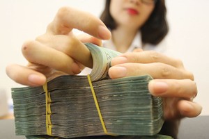 Trong bối cảnh các kênh đầu tư khác tăng trưởng chưa ổn định, thì tiết kiệm vẫn được nhiều người lựa chọn, đặc biệt ở các kỳ hạn tiền gửi dài ngày.