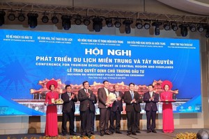 Tập đoàn FVG nhận quyết định chủ trương đầu tư dự án Khu du lịch Cổng Trời.