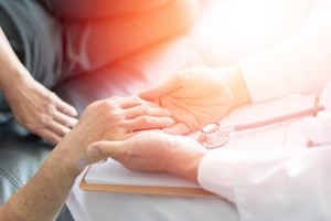 Từ 1/3/2019, thị trường sẽ có thêm sản phẩm bảo hiểm “Hanwha Life – Người bạn đồng hành” hỗ trợ tài chính và chia sẻ tinh thần trước rủi ro bị mắc bệnh ung thư.