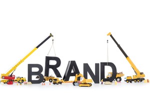 Các doanh nghiệp nên chú trọng đến việc xây dựng và bảo vệ thương hiệu của mình. Ảnh: Shutterstock