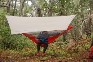 Lều võng du lịch thông minh cho bạn ngon giấc mỗi đêm