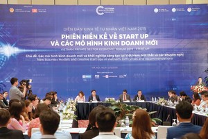 Phiên họp bàn về các mô hình kinh doanh mới và khởi nghiệp sáng tạo.