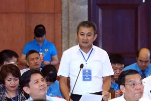 Là một trong số các doanh nghiệp (DN) tham gia phát biểu, ông Dương Trí Thành, Tổng giám đốc Tổng công ty Hàng không Việt Nam (Vietnam Airlines - VNA) bày tỏ lo ngại về thực trạng cạnh tranh không lành mạnh đối với thị trường nhân lực ngành hàng không.