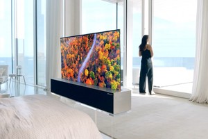 Tivi cuộn lại được chỉ bằng một nút bấm của LG