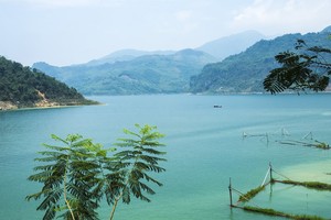 Trập trùng non nước Thung Nai