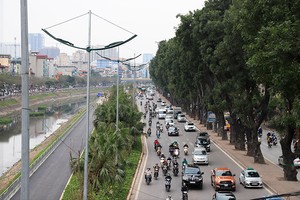 Dự án xén vỉa hè mở rộng mặt đường tuyến Vành đai 2 (đoạn từ Cầu Giấy đến Ngã Tư Sở)