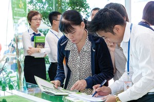 Môi giới là cầu nối quan trọng trên thị trường.