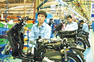 Khi IPA và EVFTA được ký kết, thương mại và đầu tư giữa EU và Việt Nam sẽ gia tăng nhanh chóng. Trong ảnh: Nhà máy của Piaggio tại tỉnh Vĩnh Phúc.