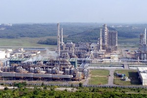 Nguyên nhân tăng trưởng của nhóm công nghiệp chế biến, chế tạo đạt thấp là do một số dự án lớn có đóng góp cho tăng trưởng trong lĩnh vực công nghiệp gặp sự cố phải tạm dừng hoạt động