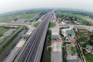Dự án đường bộ cao tốc Bắc - Nam phía Đông: Loại nhà đầu tư “tay không bắt giặc”