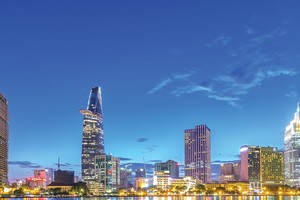 Trung tâm tài chính: Góp sức định hình con đường