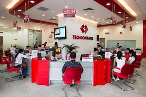 6 tháng đầu năm, Techcombank (TCB) báo lãi kỷ lục 5,7 nghìn tỷ đồng