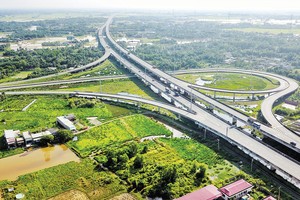 Cần tăng cường đầu tư cơ sở hạ tầng để kết nối giữa các tỉnh trong khu vực