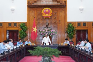 Thủ tướng chủ trì phiên họp Thường trực Chính phủ ngày 13/8