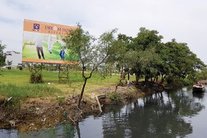 Dự án Dream Home Riverside bỏ hoang vì mãi không được cấp phép xây dựng. Ảnh: Gia Huy