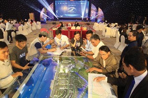 Doanh nghiệp địa ốc “giăng lưới” bắt cá to