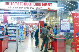 Sau khi sáp nhập, toàn bộ hệ thống siêu thị Queenland Mart ở TP.HCM sẽ được thay đổi và chuyển sang nhận diện theo đúng tiêu chuẩn của VinMart và VinMart+. Ảnh: Lê Toàn
