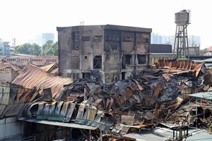 Quang cảnh sau vụ cháy Công ty Rạng Đông. Ảnh: Huy Hùng