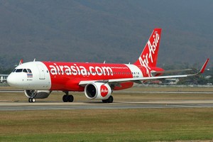 Tại Việt Nam, AirAsia đang khai thác 16 đường bay thẳng kết nối Hà Nội, Thành phố Hồ Chí Minh, Đà Nẵng, Nha Trang, Phú Quốc và Cần Thơ với sáu điểm đến tại Malaysia, Thái Lan và Philippines.