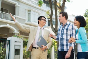 Môi giới bất động sản, đừng để “mất bò mới lo làm chuồng”