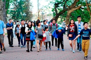 Trong 10 tháng, khách du lịch quốc tế đến Hà Nội ước đạt gần 5,33 triệu lượt khách