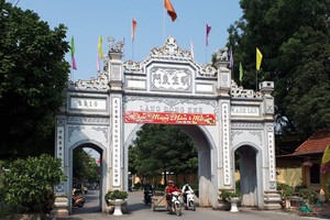 Nhiều người dân lo lắng sẽ trở thành người nghèo đô thị khi từ làng lên phố