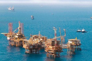PVN đứng đầu Bảng xếp hạng Profit 500 năm 2018. Trong ảnh: Giàn khoan Bạch Hổ của PVN. Ảnh: Đức Thanh
