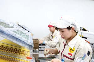 Sản xuất tại Công ty Điện tử UMC Việt Nam (Hà Nam). Ảnh: Đức Thanh