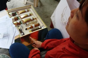 Cảnh báo lừa đảo khi mua mỹ phẩm đắt tiền trả góp