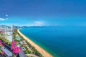 Doanh nghiệp bất động sản “hướng biển”