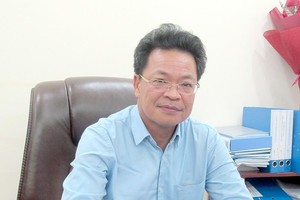 Ông Đặng Sỹ Mạnh đã từng giữ chức vụ Giám đốc Ban Quản lý Dự án Đường sắt Khu vực II, Giám đốc Ban Quản lý các dự án Đường sắt, Phó Cục trưởng Cục Đường sắt Việt Nam (Bộ GTVT) trước khi về nhận nhiệm vụ mới tại Tổng công ty Đường sắt Việt Nam vào năm 2017.