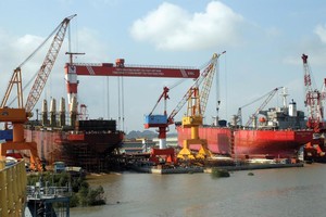 Năm qua, Tổng công ty Công nghiệp tàu thủy (SBIC) lỗ gần 4.000 tỷ đồng. Ảnh: Đức Thanh