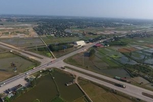 Khu công nghiệp WHA Industrial Zone 1 và Khu Công nghiệp Hoàng Mai là  nền tảng cho Khu kinh tế Đông Nam Nghệ An tiến tới những hoạt động xúc tiến, quảng bá cơ hội hợp tác đầu tư vào Nghệ An