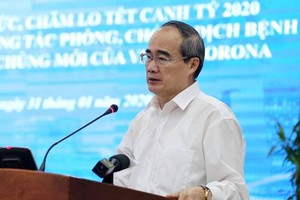 Bí thư Thành ủy TP.HCM Nguyễn Thiện Nhân phát biểu tại Hội nghị (ảnh: PLO)