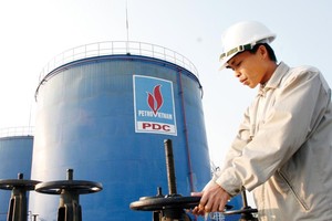 Hàng tồn kho của Petrolimex có nhiều giai đoạn “nổi sóng” với những thời điểm có biến động lên tới hàng chục phần trăm.