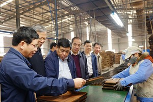 Bộ trưởng Nguyễn Chí Dũng: Tỉnh muốn mạnh thì dân phải giàu