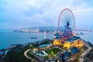 Du lịch nghỉ dưỡng miền Trung trong vòng xoáy Covid-19